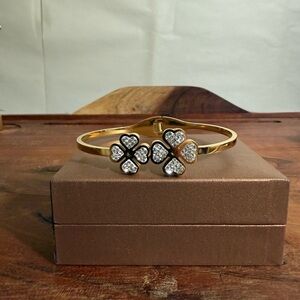 Women’s 18K gold-plated Double Clover Cuffs bracelet, Synthetic Zirconia Bangle